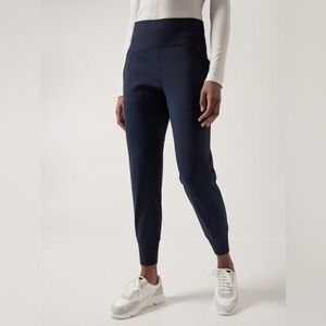 Athleta Venice Jogger | Size M